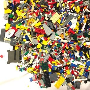 Lego 1/2 LB 200 PC Bulk Lot Random Parts Cleaned Blocks Plates Misc Shapes